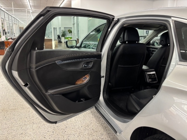Chevrolet Impala 4dr Sdn LT w/1LT 2014 Chevrolet Impala 4dr Sdn LT w/1LT 2014