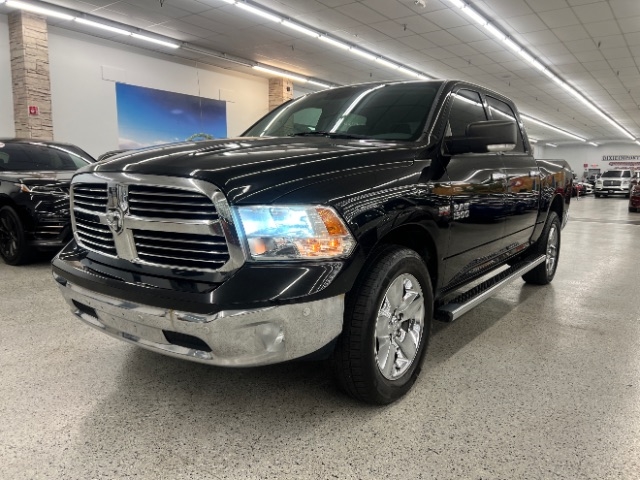 2016 RAM 1500 4WD Crew Cab 140.5" Big Horn