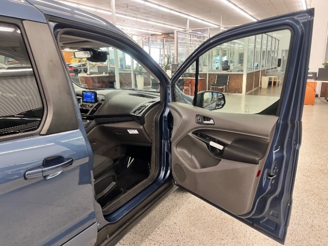 Ford Transit Connect Wagon XLT LWB w/Rear Liftgate 2022 Ford Transit Connect Wagon XLT LWB w/Rear Liftgate 2022