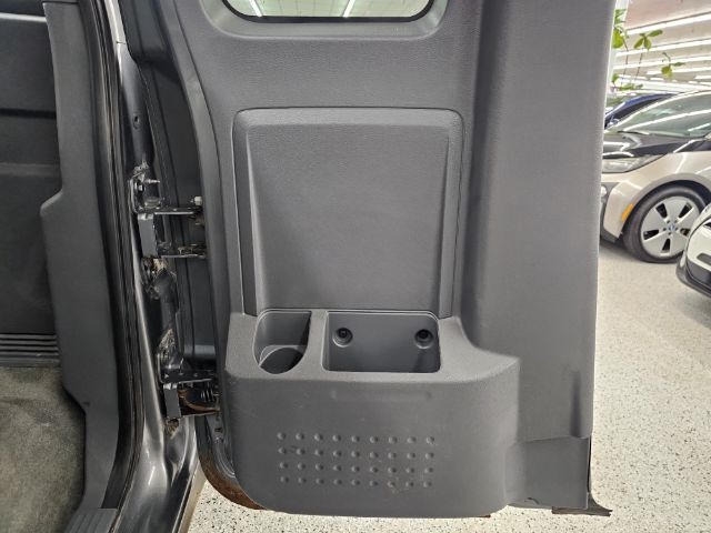 Dodge Dakota 2dr Club Cab 131" WB 4WD ST 2005 Dodge Dakota 2dr Club Cab 131" WB 4WD ST 2005