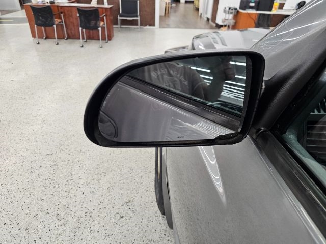 Dodge Dakota 2dr Club Cab 131" WB 4WD ST 2005 Dodge Dakota 2dr Club Cab 131" WB 4WD ST 2005