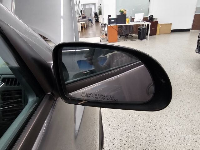 Dodge Dakota 2dr Club Cab 131" WB 4WD ST 2005 Dodge Dakota 2dr Club Cab 131" WB 4WD ST 2005