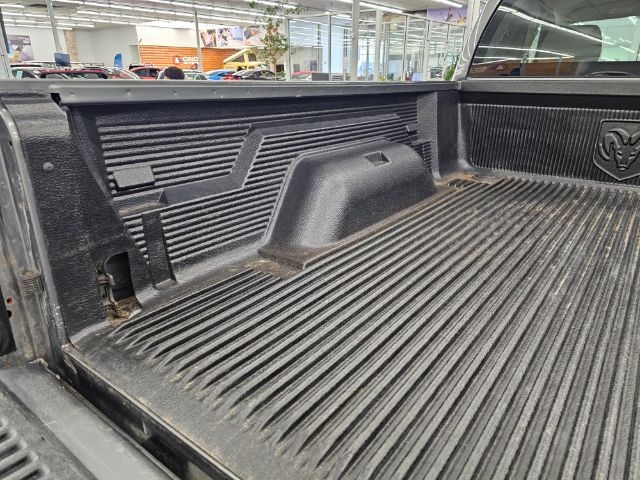 Dodge Dakota 2dr Club Cab 131" WB 4WD ST 2005 Dodge Dakota 2dr Club Cab 131" WB 4WD ST 2005