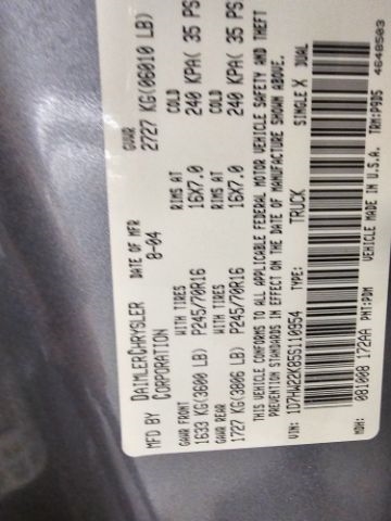 Dodge Dakota 2dr Club Cab 131" WB 4WD ST 2005 Dodge Dakota 2dr Club Cab 131" WB 4WD ST 2005