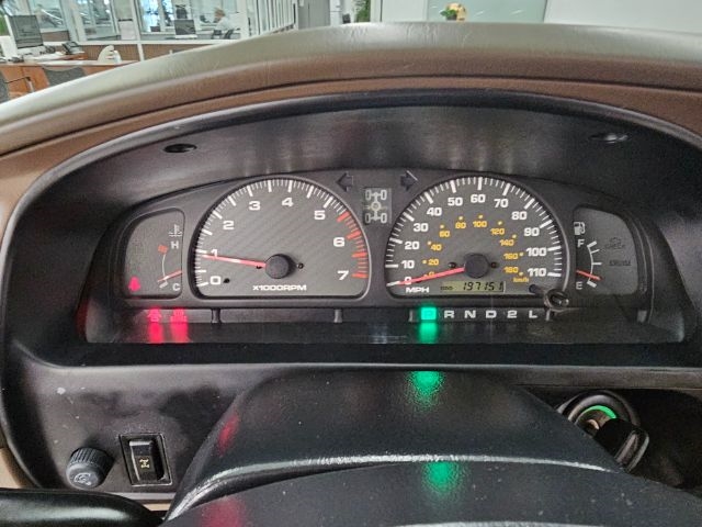 Toyota 4Runner 4dr SR5 3.4L Auto 4WD (Natl) 2002 Toyota 4Runner 4dr SR5 3.4L Auto 4WD (Natl) 2002