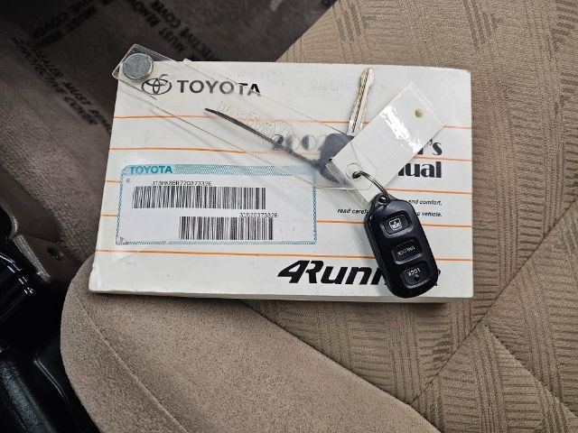 Toyota 4Runner 4dr SR5 3.4L Auto 4WD (Natl) 2002 Toyota 4Runner 4dr SR5 3.4L Auto 4WD (Natl) 2002
