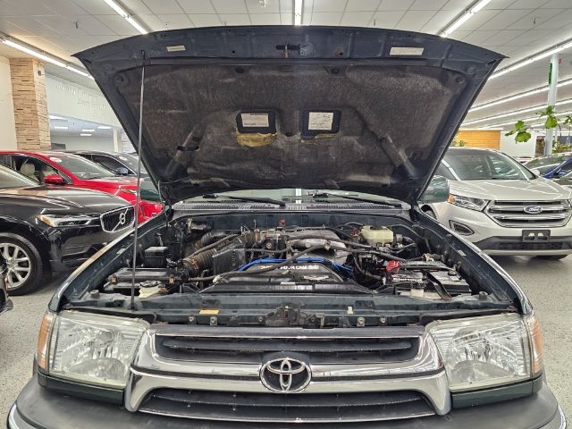 Toyota 4Runner 4dr SR5 3.4L Auto 4WD (Natl) 2002 Toyota 4Runner 4dr SR5 3.4L Auto 4WD (Natl) 2002