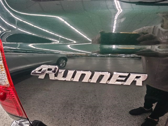 Toyota 4Runner 4dr SR5 3.4L Auto 4WD (Natl) 2002 Toyota 4Runner 4dr SR5 3.4L Auto 4WD (Natl) 2002