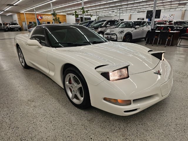 Chevrolet Corvette 2dr Cpe 2001 Chevrolet Corvette 2dr Cpe 2001