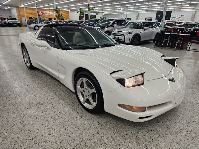 Chevrolet Corvette 2dr Cpe 2001 Chevrolet Corvette 2dr Cpe 2001