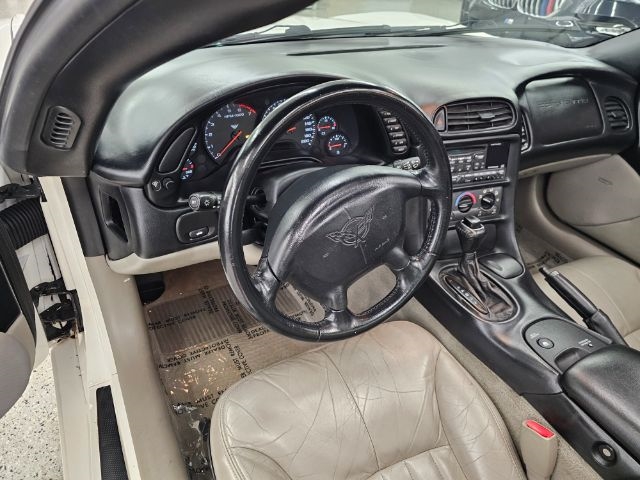 Chevrolet Corvette 2dr Cpe 2001 Chevrolet Corvette 2dr Cpe 2001