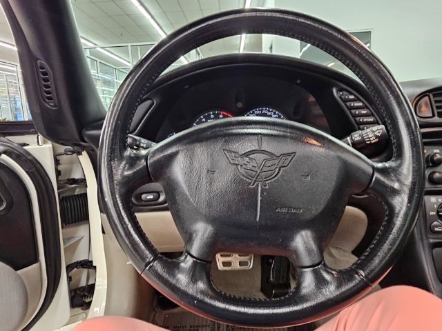 Chevrolet Corvette 2dr Cpe 2001 Chevrolet Corvette 2dr Cpe 2001