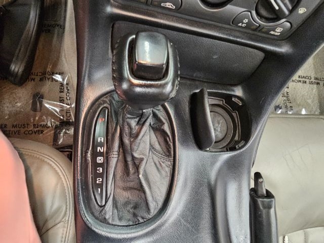 Chevrolet Corvette 2dr Cpe 2001 Chevrolet Corvette 2dr Cpe 2001