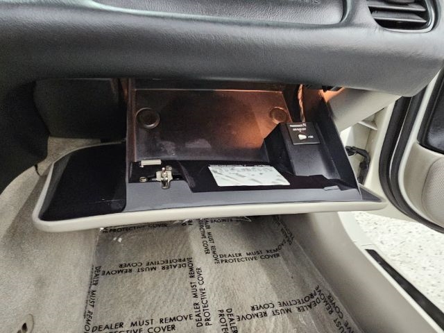 Chevrolet Corvette 2dr Cpe 2001 Chevrolet Corvette 2dr Cpe 2001