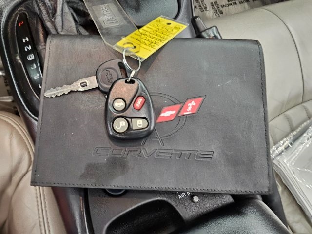 Chevrolet Corvette 2dr Cpe 2001 Chevrolet Corvette 2dr Cpe 2001