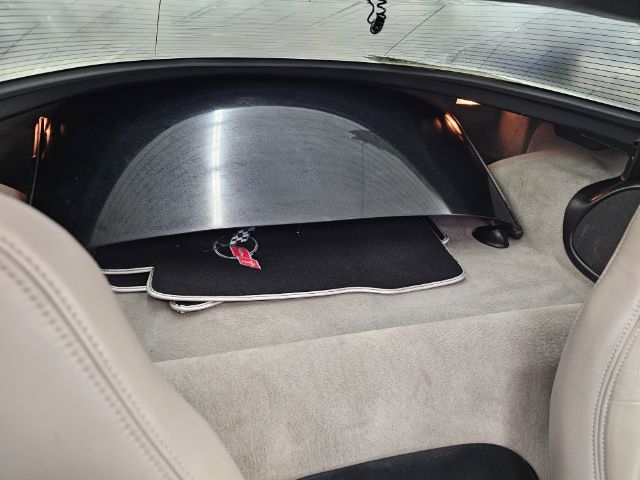 Chevrolet Corvette 2dr Cpe 2001 Chevrolet Corvette 2dr Cpe 2001