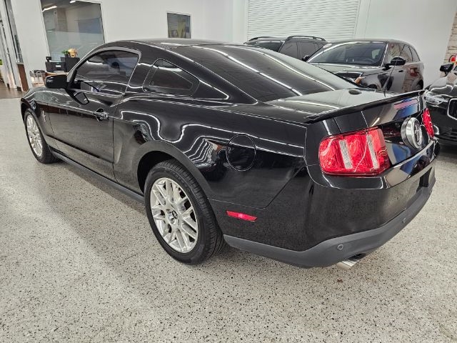 Ford Mustang 2dr Cpe V6 2012 Ford Mustang 2dr Cpe V6 2012