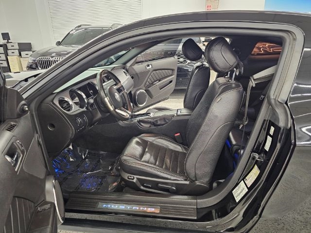 Ford Mustang 2dr Cpe V6 2012 Ford Mustang 2dr Cpe V6 2012