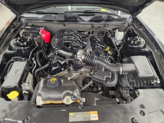 Ford Mustang 2dr Cpe V6 2012 Ford Mustang 2dr Cpe V6 2012