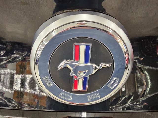 Ford Mustang 2dr Cpe V6 2012 Ford Mustang 2dr Cpe V6 2012