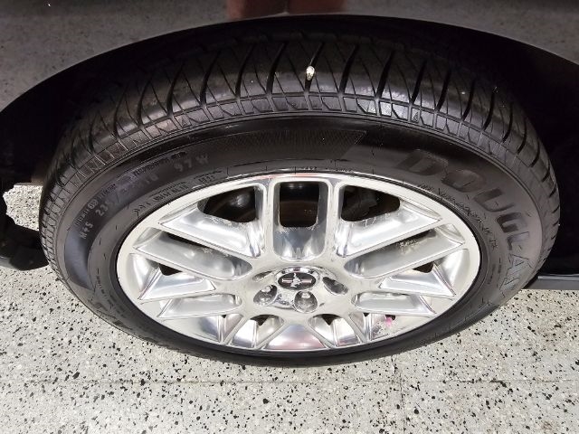 Ford Mustang 2dr Cpe V6 2012 Ford Mustang 2dr Cpe V6 2012