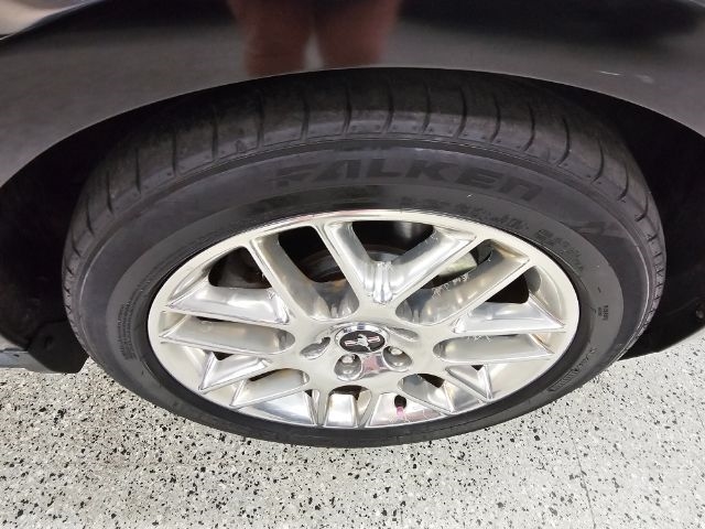 Ford Mustang 2dr Cpe V6 2012 Ford Mustang 2dr Cpe V6 2012