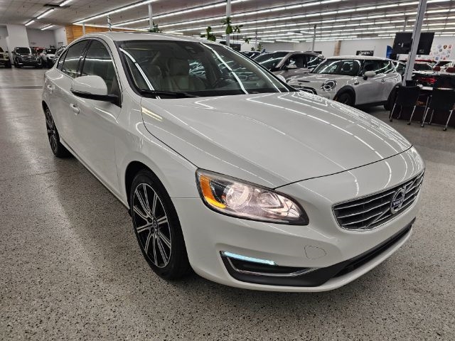 Volvo S60 Inscription 4dr Sdn T5 Drive-E Premier FWD 2016 Volvo S60 Inscription 4dr Sdn T5 Drive-E Premier FWD 2016