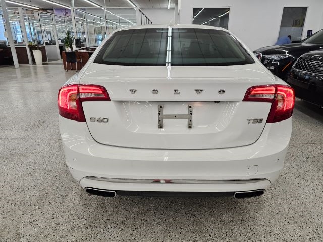 Volvo S60 Inscription 4dr Sdn T5 Drive-E Premier FWD 2016 Volvo S60 Inscription 4dr Sdn T5 Drive-E Premier FWD 2016