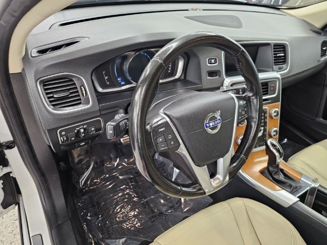 Volvo S60 Inscription 4dr Sdn T5 Drive-E Premier FWD 2016 Volvo S60 Inscription 4dr Sdn T5 Drive-E Premier FWD 2016