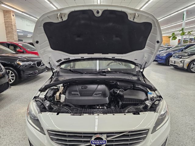 Volvo S60 Inscription 4dr Sdn T5 Drive-E Premier FWD 2016 Volvo S60 Inscription 4dr Sdn T5 Drive-E Premier FWD 2016