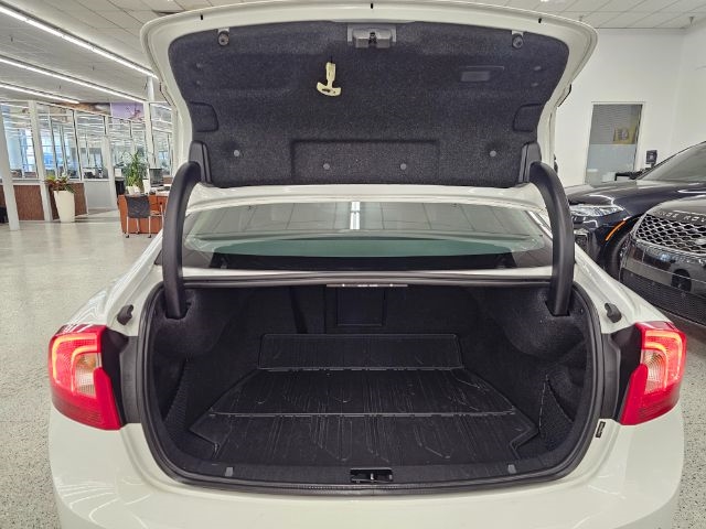 Volvo S60 Inscription 4dr Sdn T5 Drive-E Premier FWD 2016 Volvo S60 Inscription 4dr Sdn T5 Drive-E Premier FWD 2016