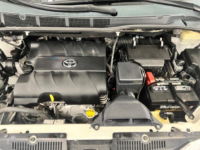 Toyota Sienna 5dr 8-Pass Van XLE Premium FWD (Natl) 2015 Toyota Sienna 5dr 8-Pass Van XLE Premium FWD (Natl) 2015