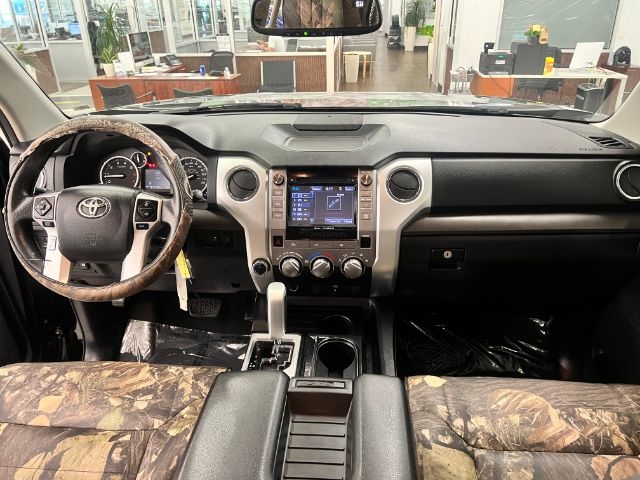 Toyota Tundra 4WD Truck CrewMax 5.7L FFV V8 6-Spd AT TRD Pro (Natl) 2015 Toyota Tundra 4WD Truck CrewMax 5.7L FFV V8 6-Spd AT TRD Pro (Natl) 2015