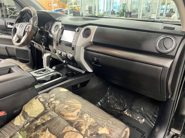 Toyota Tundra 4WD Truck CrewMax 5.7L FFV V8 6-Spd AT TRD Pro (Natl) 2015 Toyota Tundra 4WD Truck CrewMax 5.7L FFV V8 6-Spd AT TRD Pro (Natl) 2015