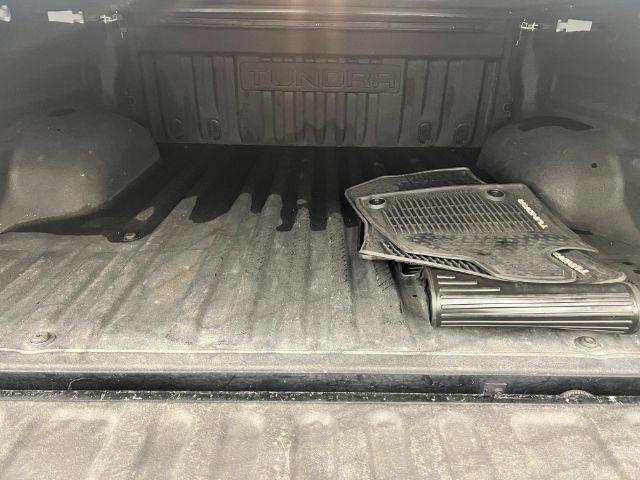 Toyota Tundra 4WD Truck CrewMax 5.7L FFV V8 6-Spd AT TRD Pro (Natl) 2015 Toyota Tundra 4WD Truck CrewMax 5.7L FFV V8 6-Spd AT TRD Pro (Natl) 2015