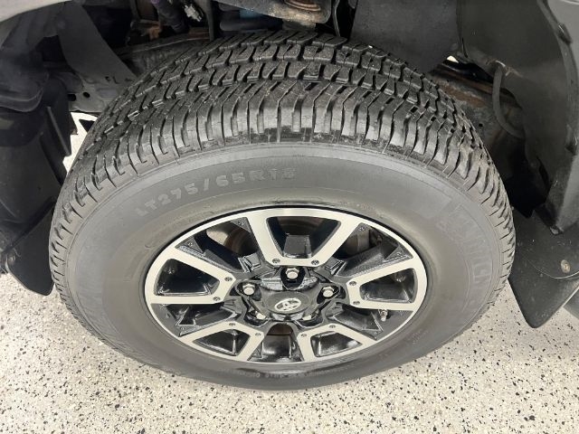 Toyota Tundra 4WD Truck CrewMax 5.7L FFV V8 6-Spd AT TRD Pro (Natl) 2015 Toyota Tundra 4WD Truck CrewMax 5.7L FFV V8 6-Spd AT TRD Pro (Natl) 2015