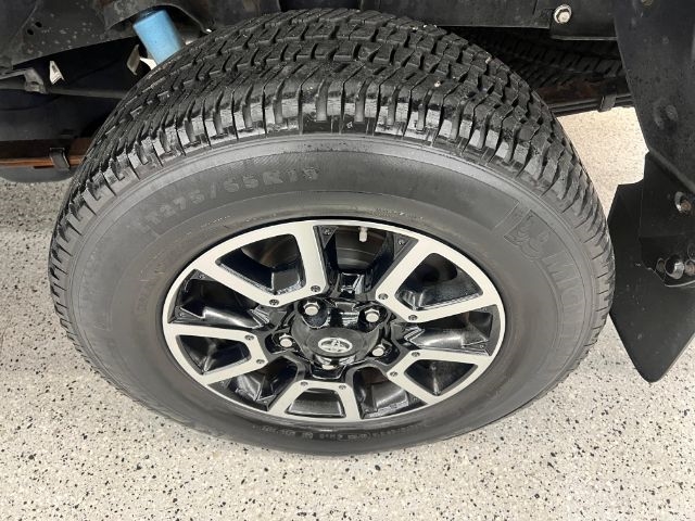 Toyota Tundra 4WD Truck CrewMax 5.7L FFV V8 6-Spd AT TRD Pro (Natl) 2015 Toyota Tundra 4WD Truck CrewMax 5.7L FFV V8 6-Spd AT TRD Pro (Natl) 2015