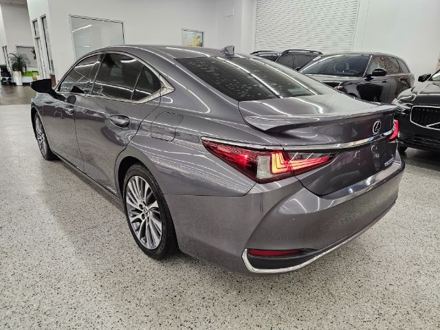 Lexus ES ES 300h FWD 2021 Lexus ES ES 300h FWD 2021