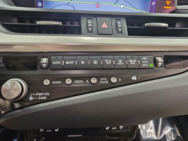 Lexus ES ES 300h FWD 2021 Lexus ES ES 300h FWD 2021