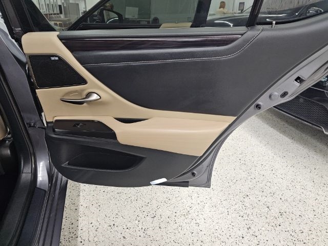 Lexus ES ES 300h FWD 2021 Lexus ES ES 300h FWD 2021