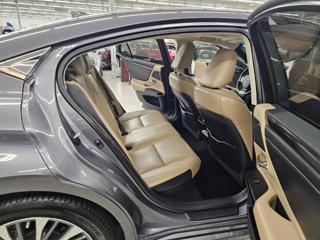 Lexus ES ES 300h FWD 2021 Lexus ES ES 300h FWD 2021