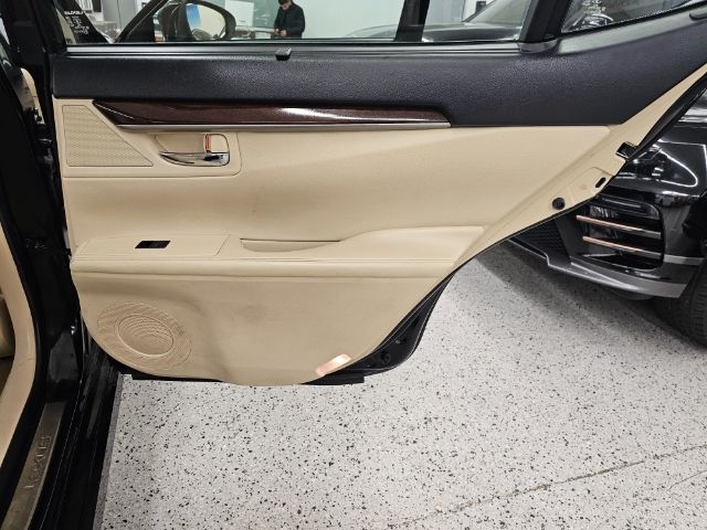 Lexus ES 350 4dr Sdn 2014 Lexus ES 350 4dr Sdn 2014