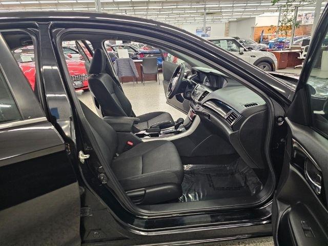 Honda Accord Sedan 4dr I4 CVT LX 2016