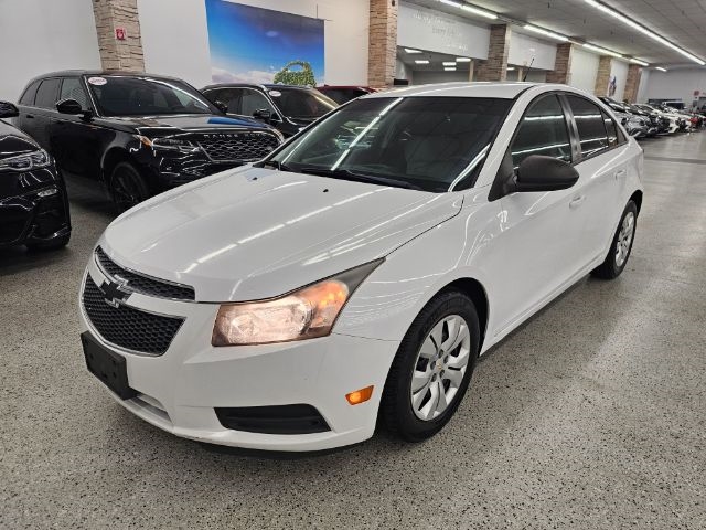 2013 Chevrolet Cruze 4dr Sdn Auto LS