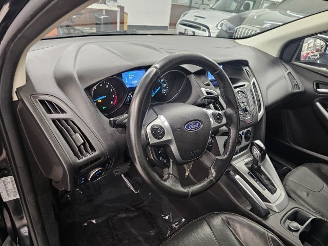 Ford Focus 4dr Sdn SE 2013