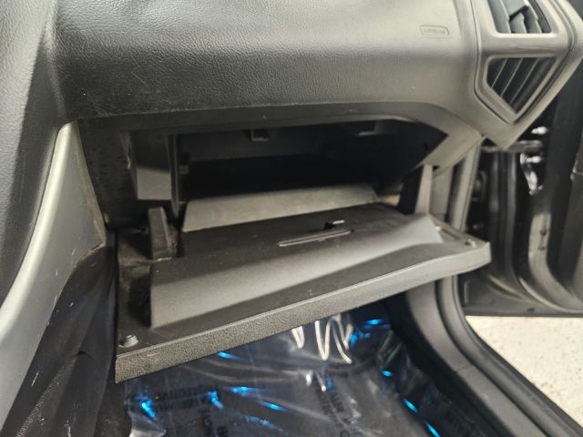 Ford Focus 4dr Sdn SE 2013