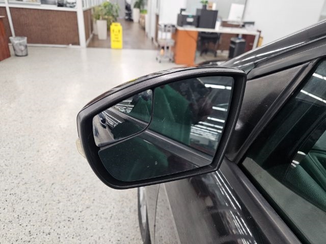 Ford Focus 4dr Sdn SE 2013