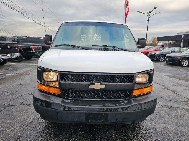 Chevrolet Express Cargo Van RWD 2500 135" 2017
