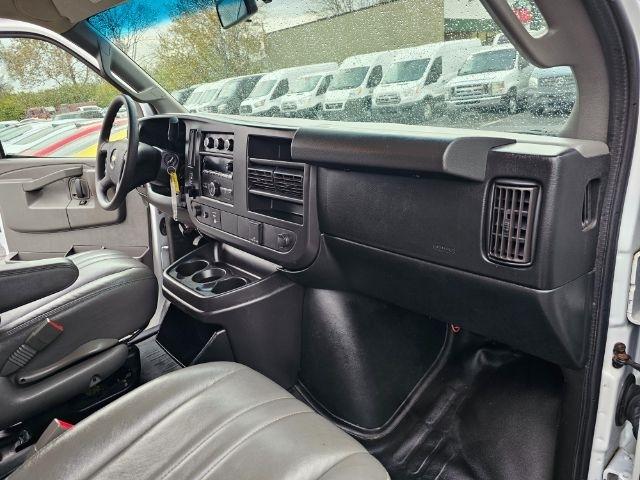 Chevrolet Express Cargo Van RWD 2500 135" 2017