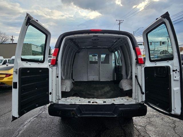 Chevrolet Express Cargo Van RWD 2500 135" 2017